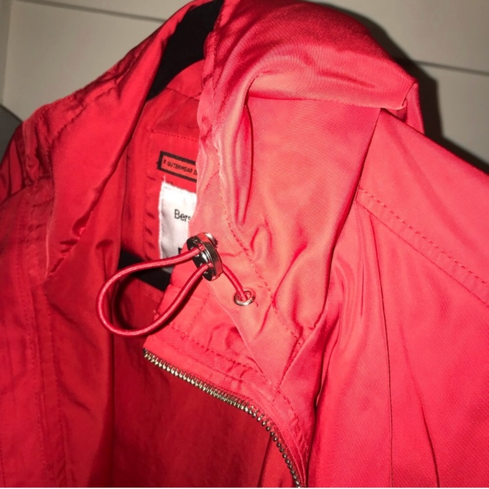 Red rain jacket - Picture 7 of 8